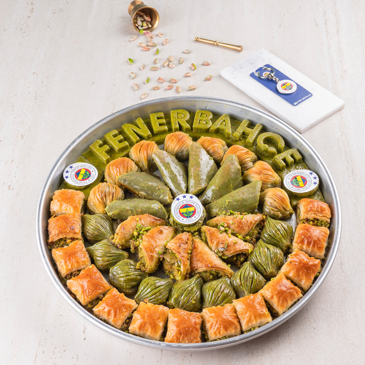 Fenerbahçe Taraftar Baklavası – Maskot Hediyeli