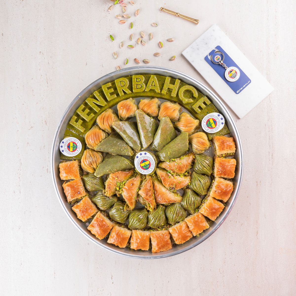 Fenerbahçe Taraftar Baklavası – Maskot Hediyeli