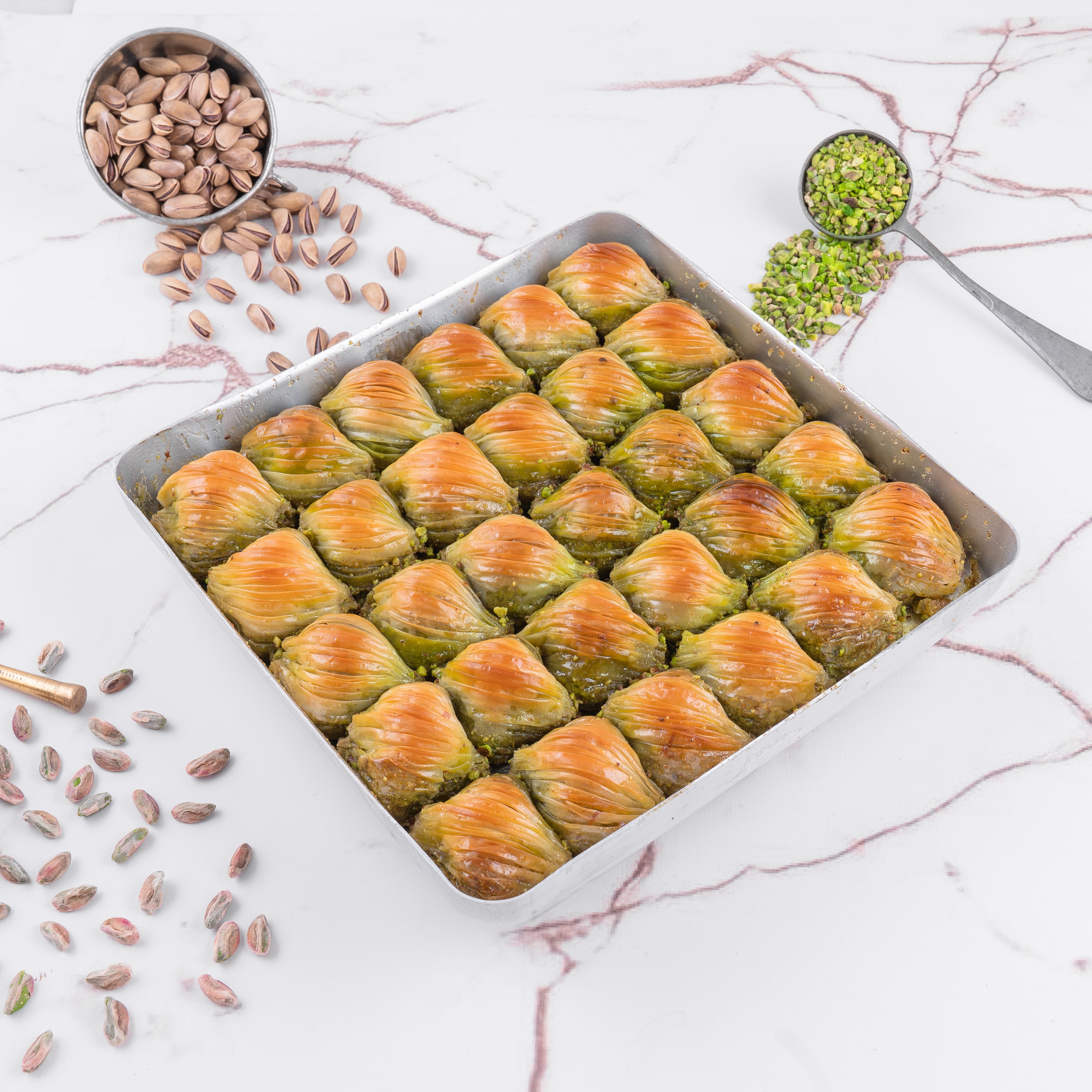 🇹🇷 Midye Baklava Özel Tepsi
🇬🇧 Special Tray of Mussel Baklava