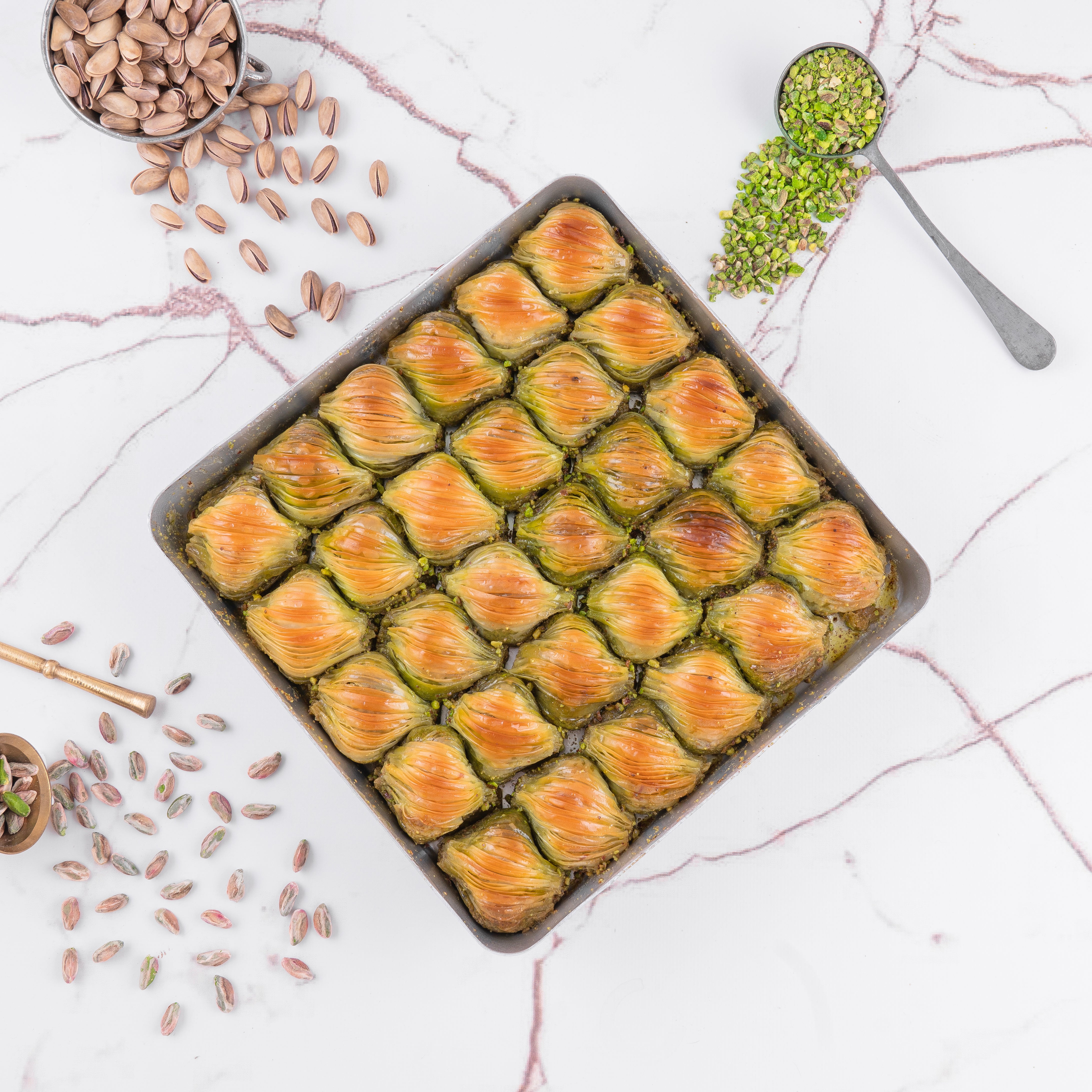 🇹🇷 Midye Baklava Özel Tepsi
🇬🇧 Special Tray of Mussel Baklava